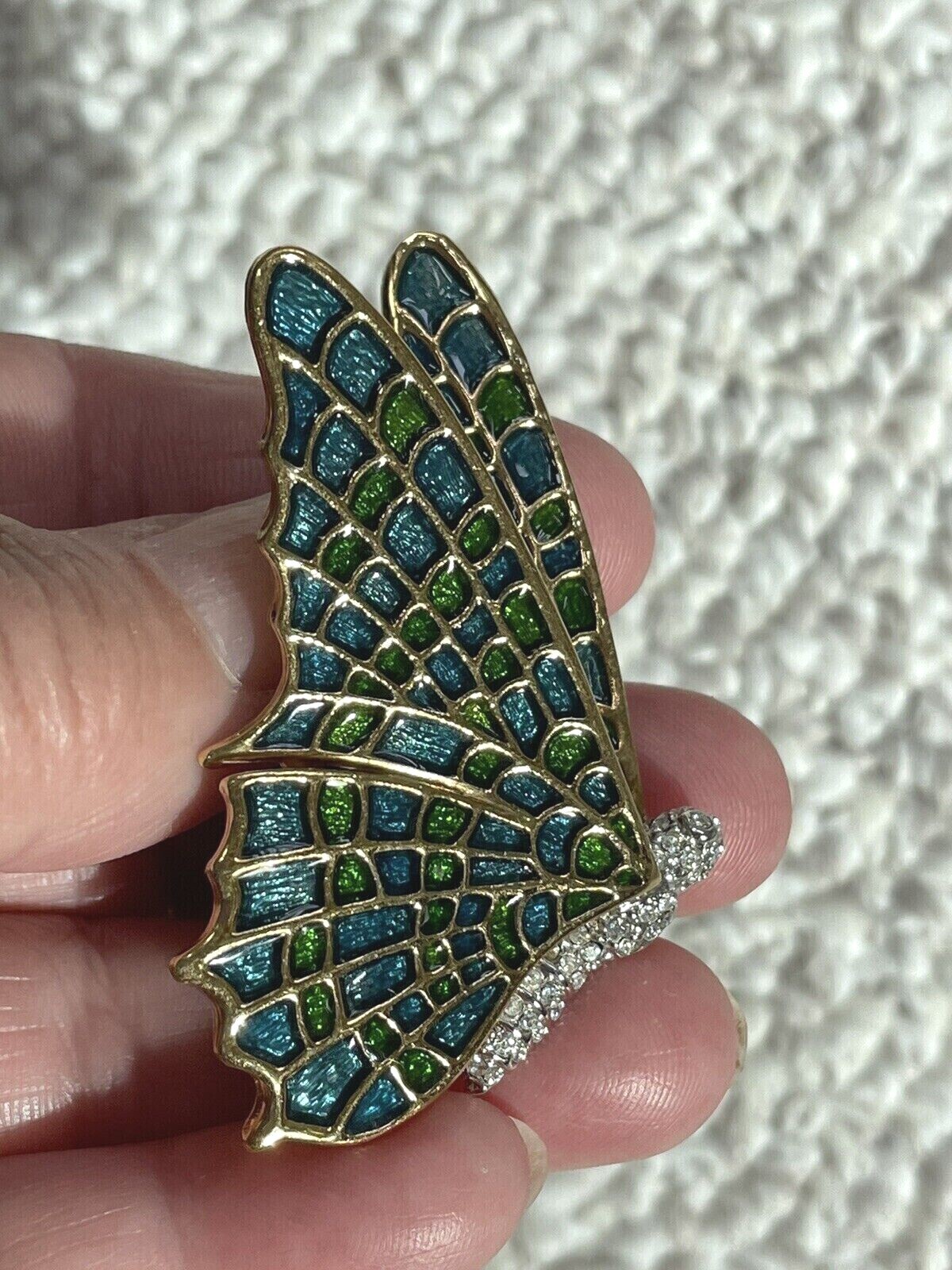 KJL KENNETH JAY LANE SIGNED Gold tone PEACOCK BUTTERFLY BROOCH with Crystals