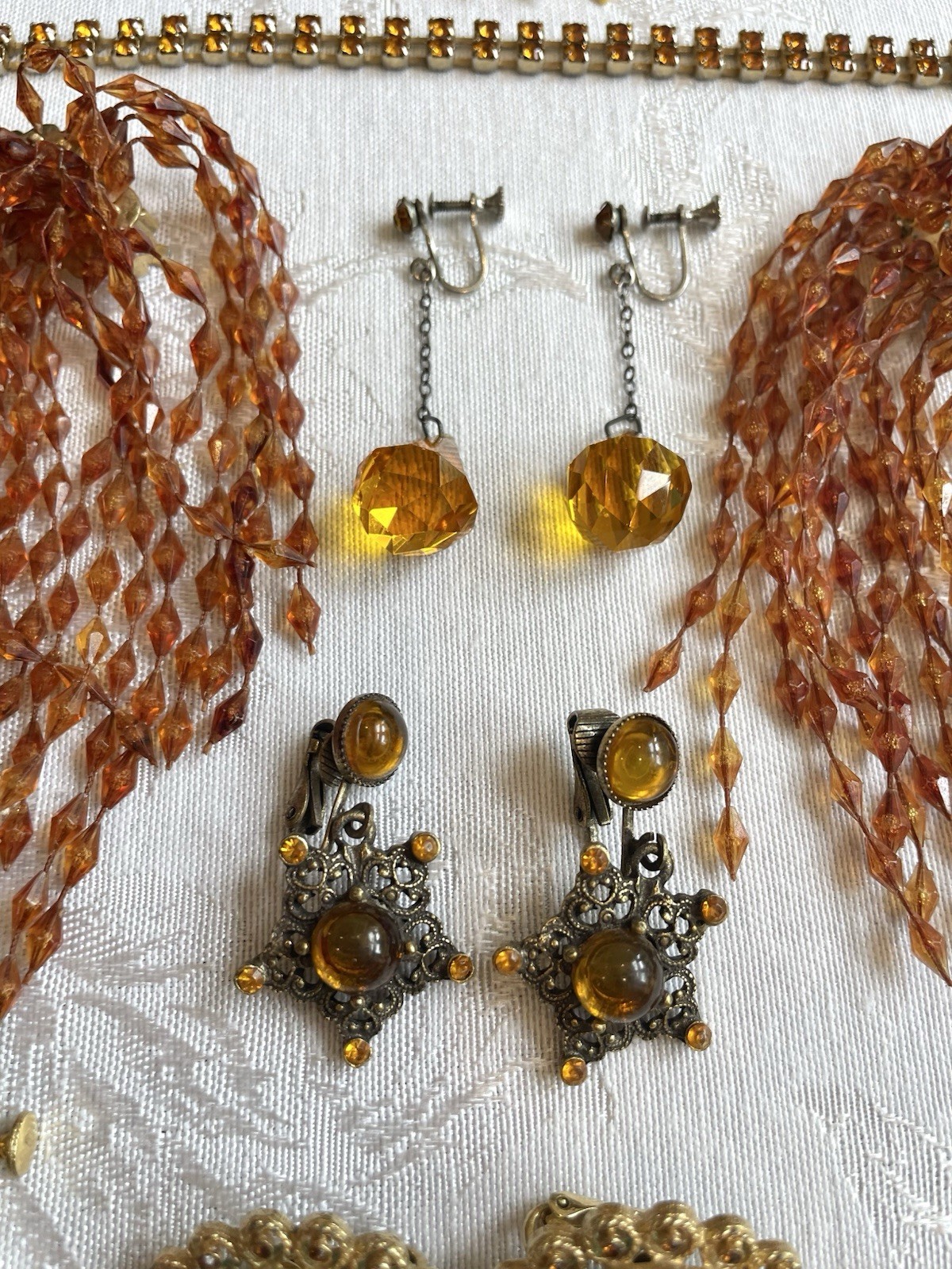 Large Lot 130+ Pc VINTAGE & ANTIQUE Jewelry Signed/Unsigned Coro Mixed Lot