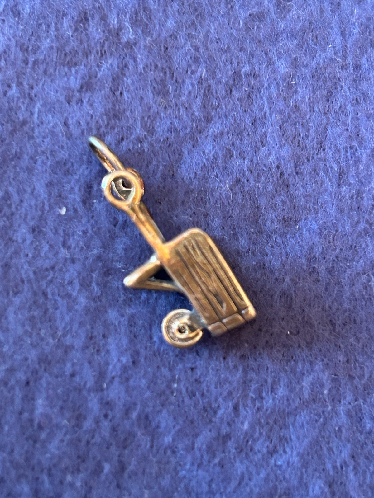 Vtg 3D Sterling Silver Charm Pendant Wheelbarrow 1.8 Grams Moving wheel