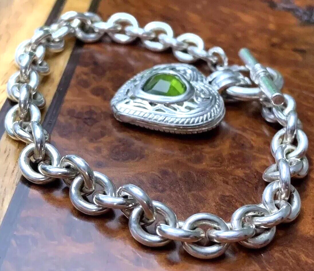 Vintage “Sister” JC Silver Plate Green Peridot Birthstone Ladies Heart Bracelet