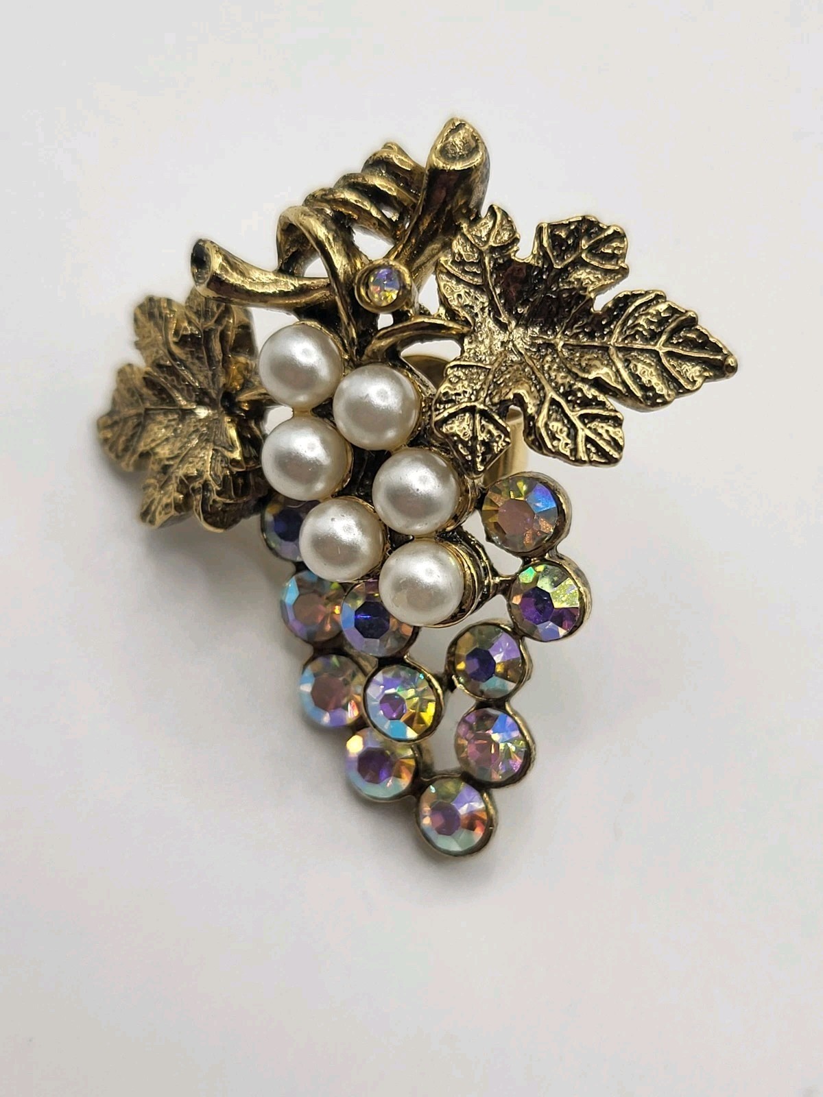 Vtg CRAFT 2 Pc Pearls AB Rhinestone Grapes Gold Plate Lg Brooch Post Earrings