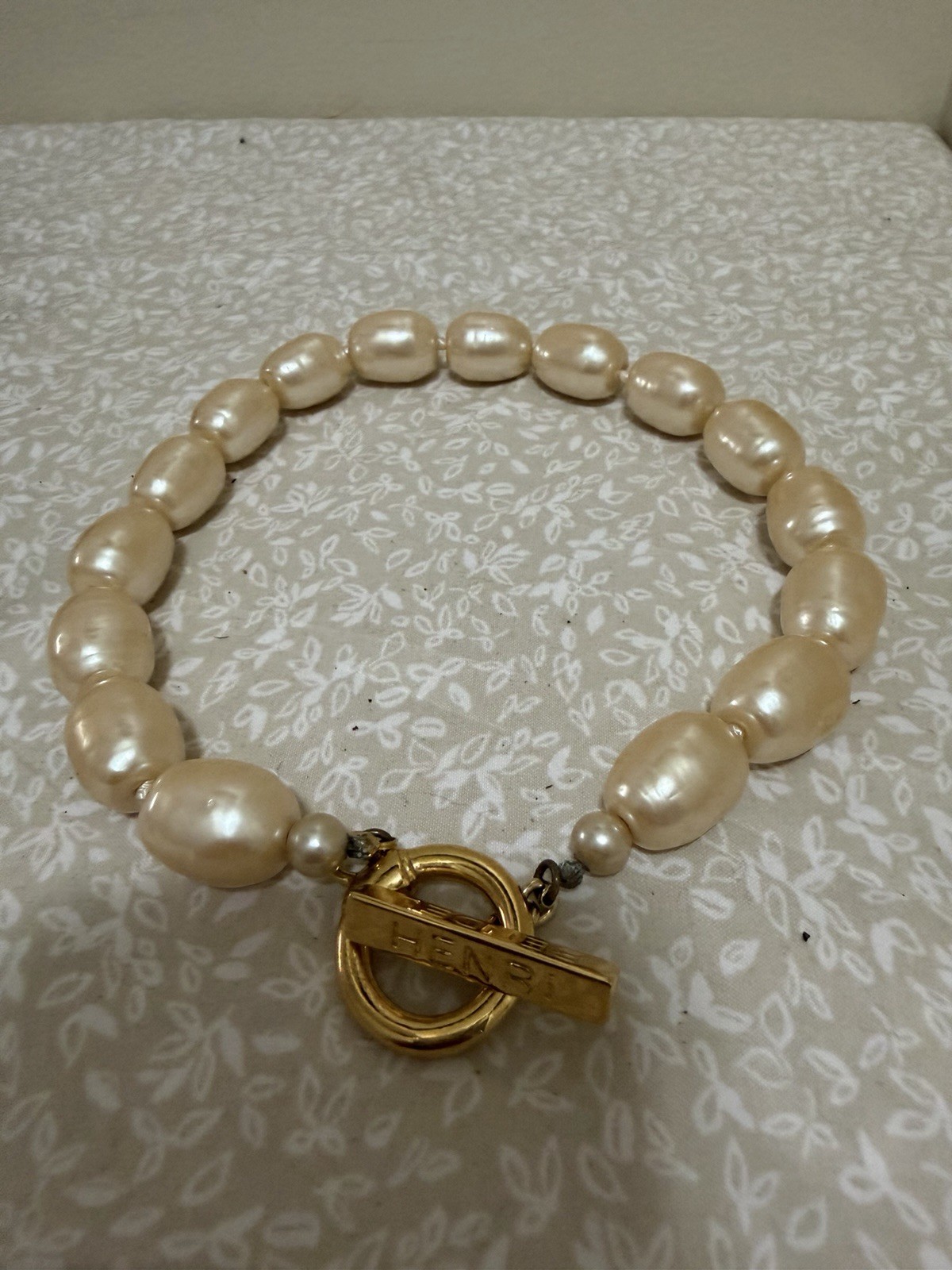 Vintage Rare Henri Bendel Gold Tone & Pearl Choker