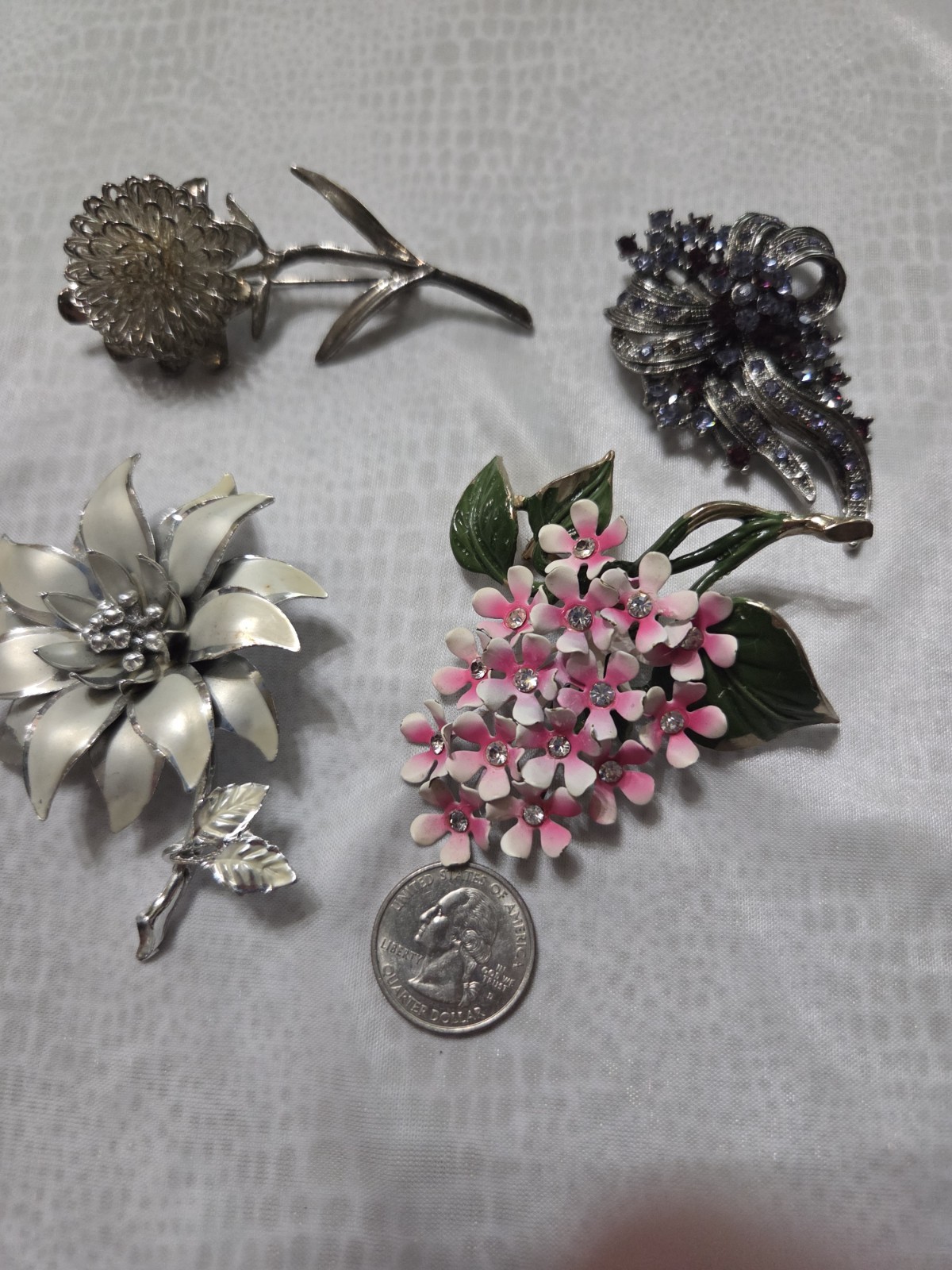 Lot Of 4 Brooches 1 Coro 3 Unbranded Flowers And Bow Excellent Condition…
