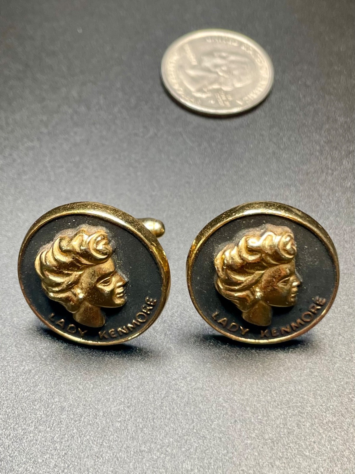 Vintage Lady Kenmore Portrait Cufflinks Round Gold Tone Classical MCM