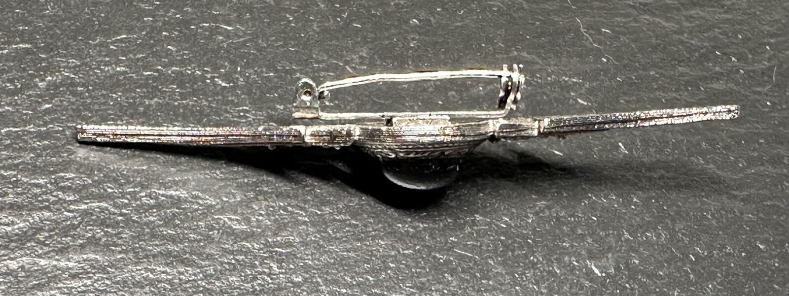 SILVER TONE BAR PIN BROOCH WITH RHINESTONES, SHINY BLACK INSERT E855