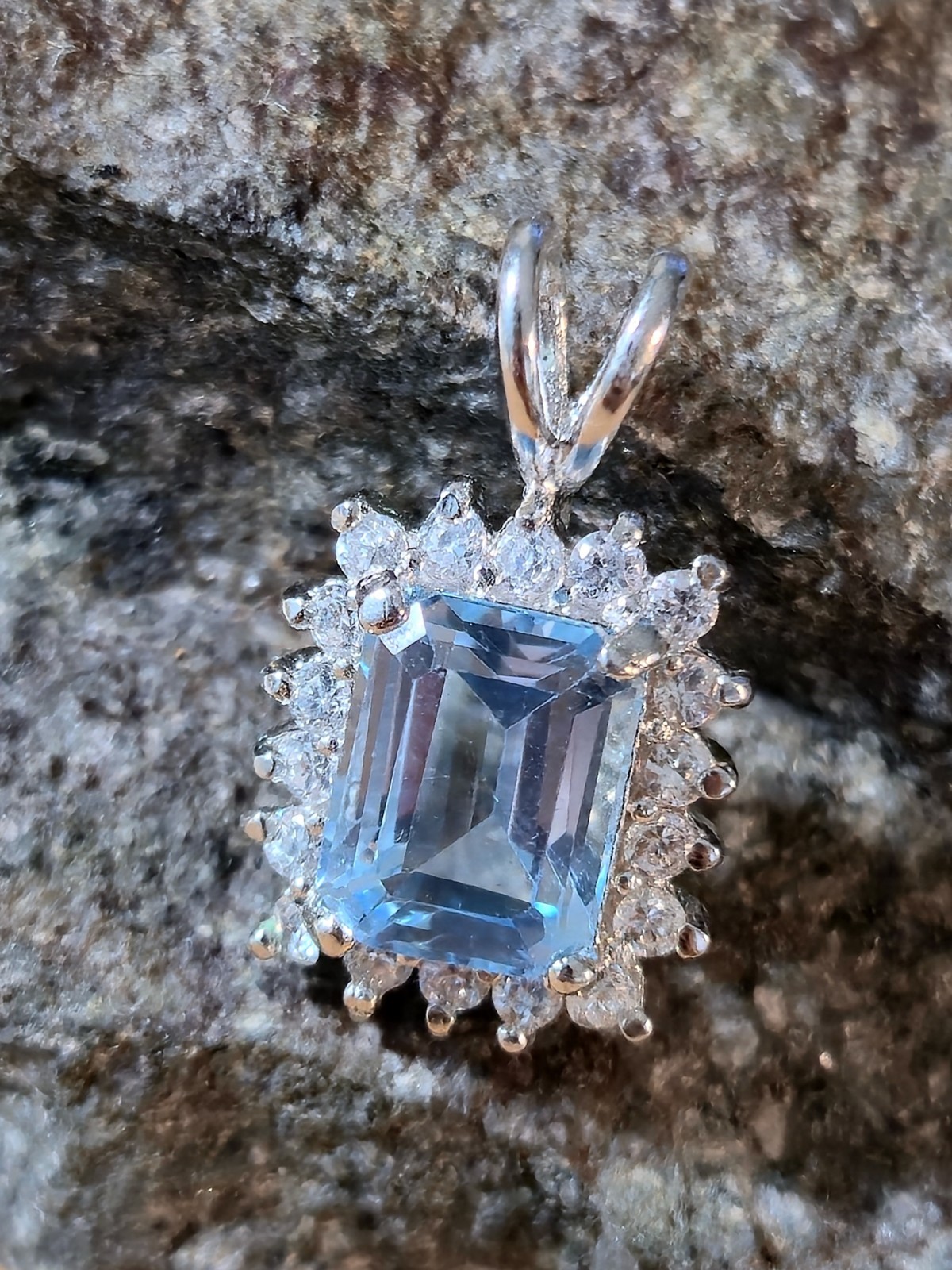 VINTAGE SKY BLUE TOPAZ EMERALD CUT STERLING SILVER 925 PENDANT W/ CZ ACCENTS