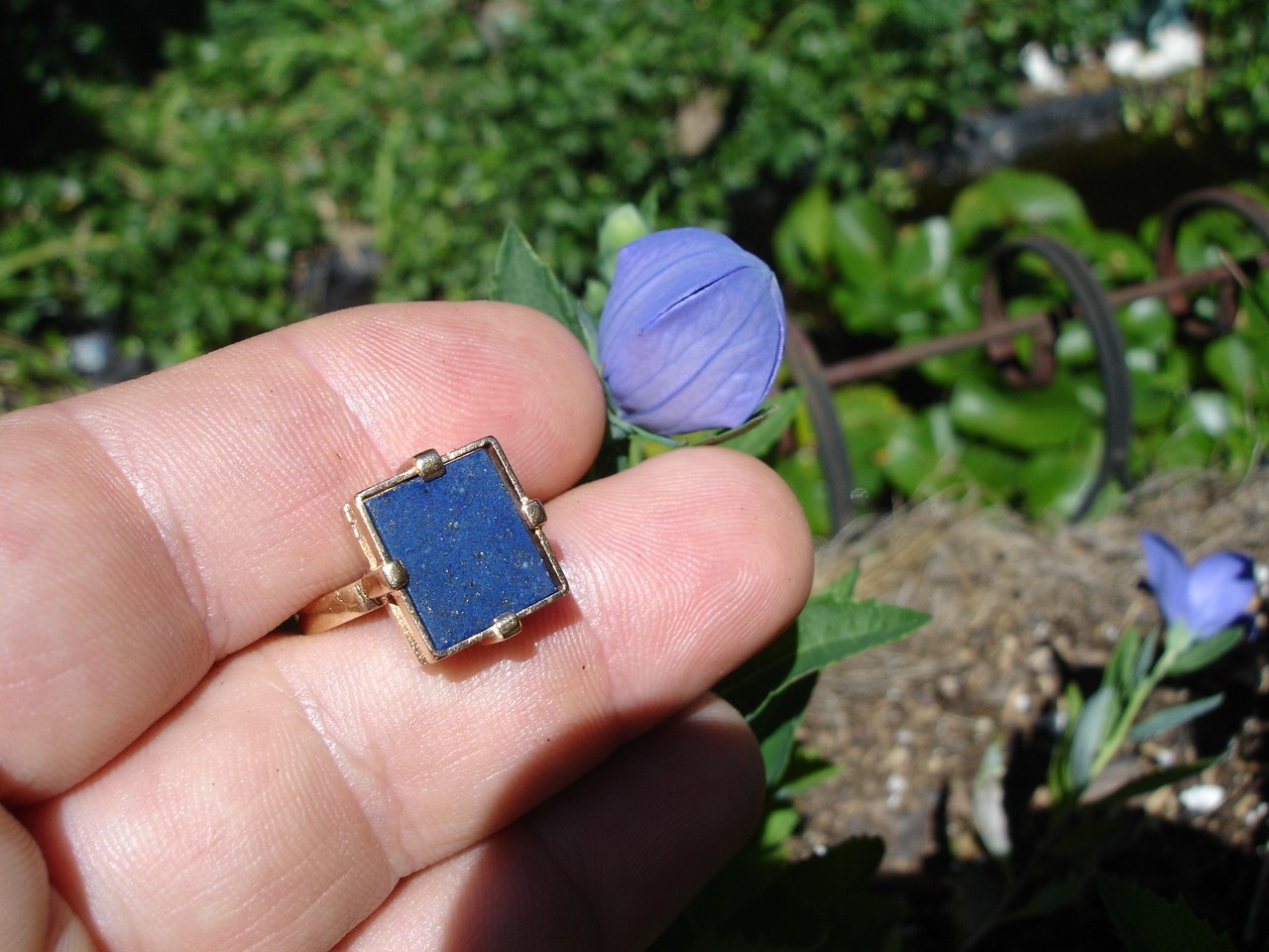 14K Gold Lapis Lazuli Signet Statement Ring Mid Century Deco two-tiered square 7