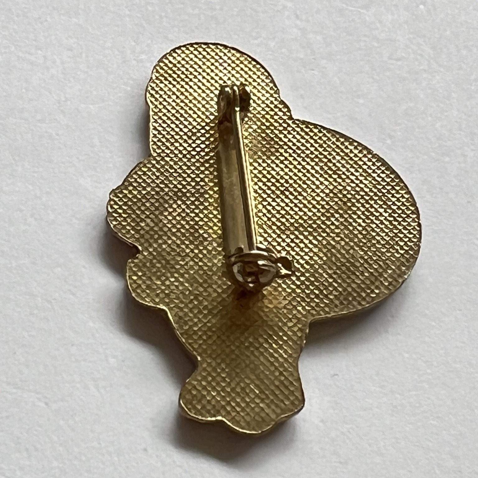 Santa Claus Enamel Pin Gold Tone 1.25in Christmas Holiday Collectible