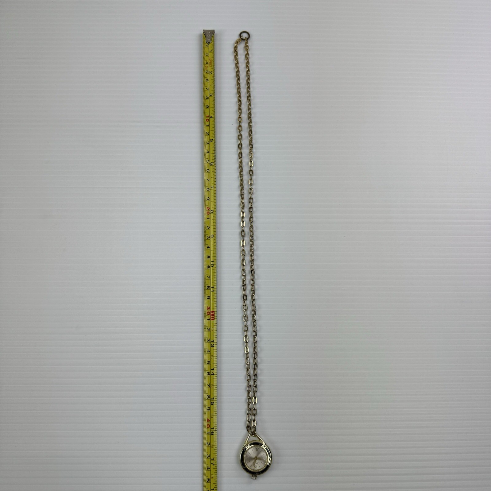 Vintage Endura Pendant Watch Gold Tone With Necklace UNTESTED