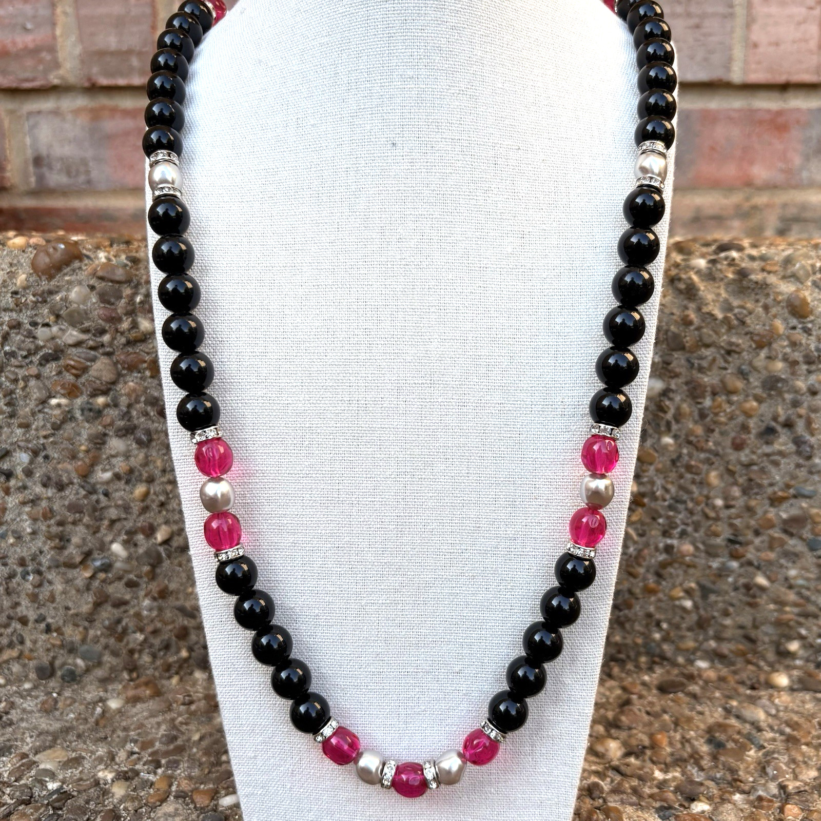 Vintage Joan Rivers Acrylic Necklace Black Fuchsia Pink Crystal Silver Tone 33″