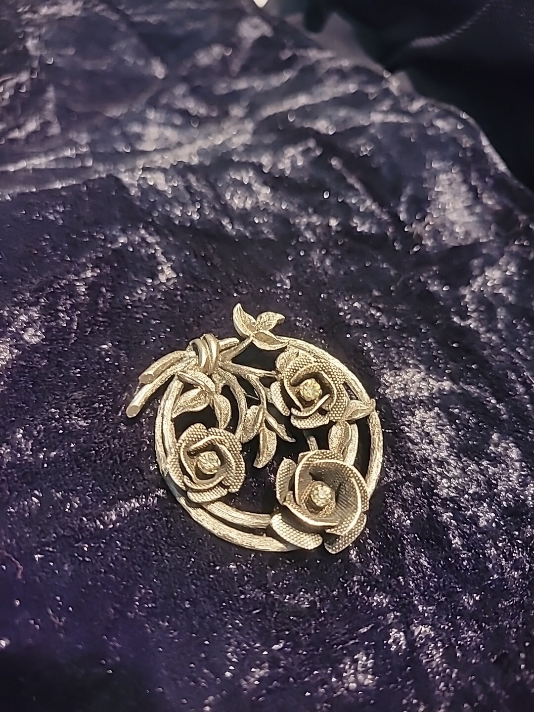 Vintage Womens Brooch Pin Gun Metal Floral Jewelry Costume