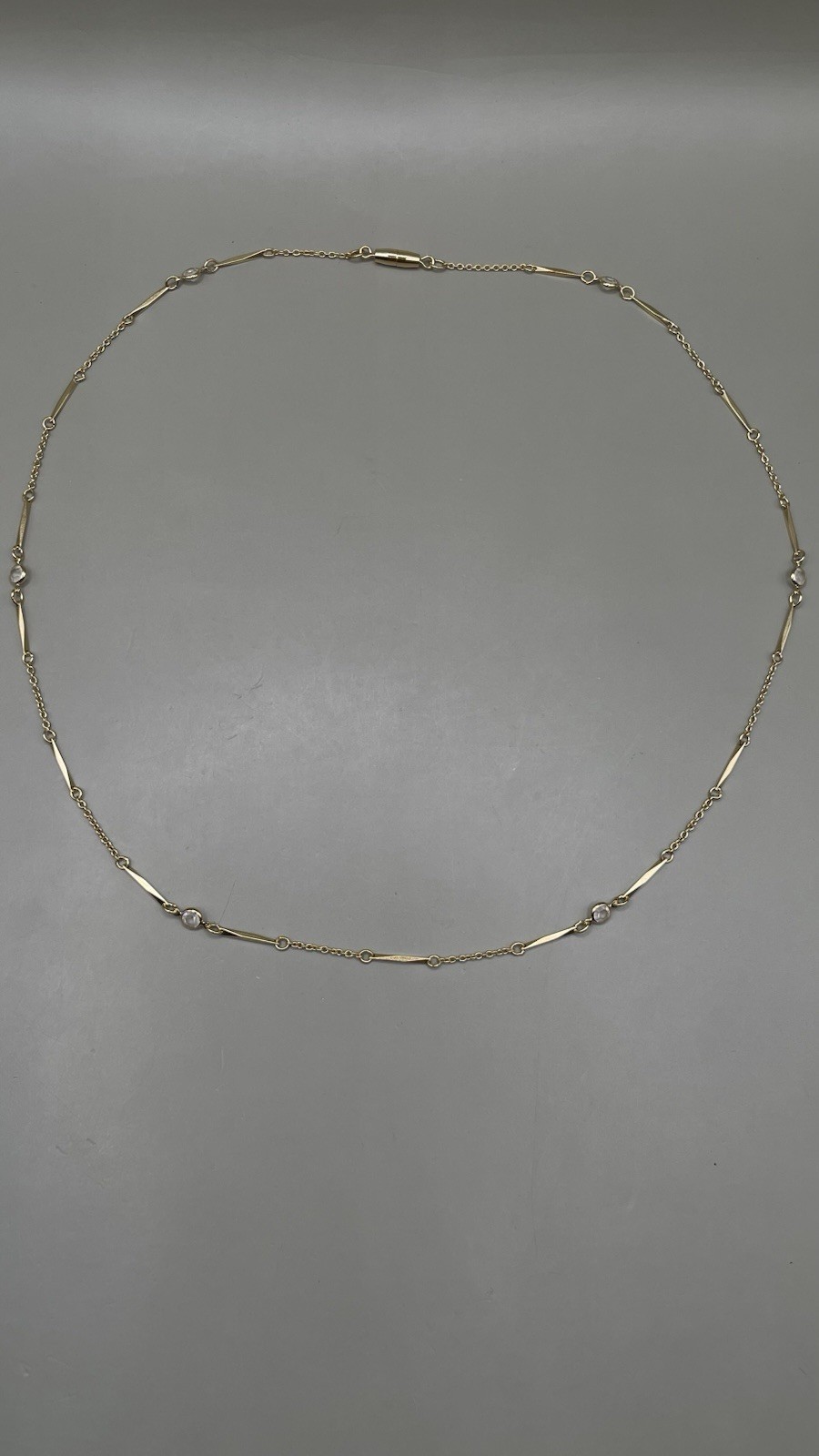 Avon Women’s Pendant Necklace Gold Tone Metal Simulated Diamond Accent 1984