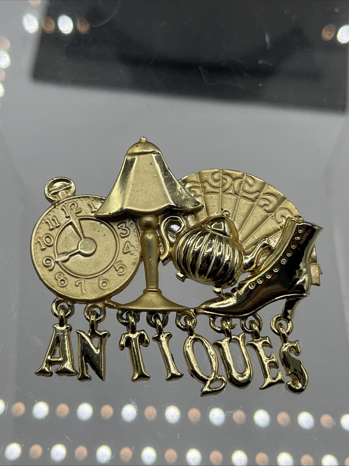 Vtg 1980’s Gold Tone “Antiques” BROOCH AJC (American Jewelry Chain CO) signed