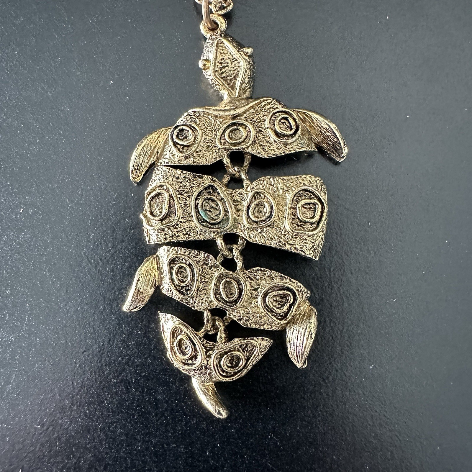 Vintage Gold Tone Articulated 2.75″ Turtle 24″ Chain Necklace UNSigned