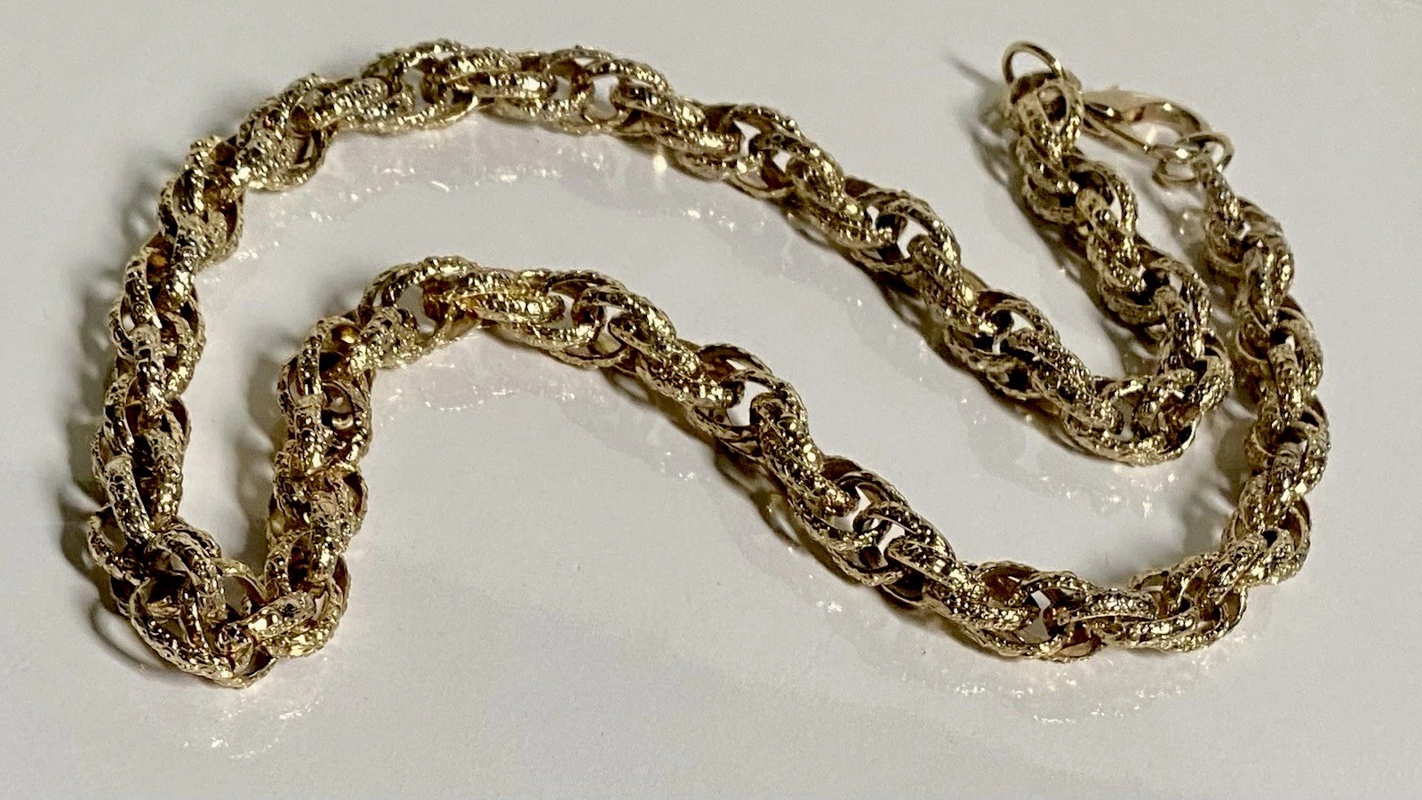 Vintage Brass Tone Textured 24in Twisted 1/2in Rope Statement Chain Necklace 98g