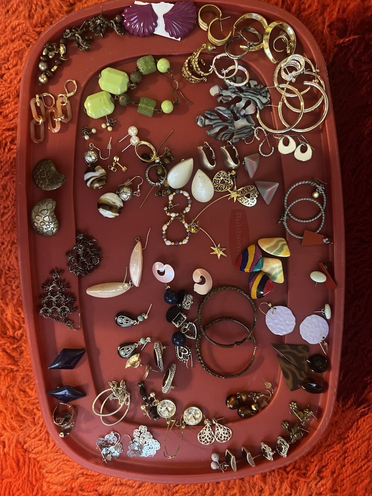 Vintage & Mod. Jewelry Lot Earrings Pierced Some Signed
