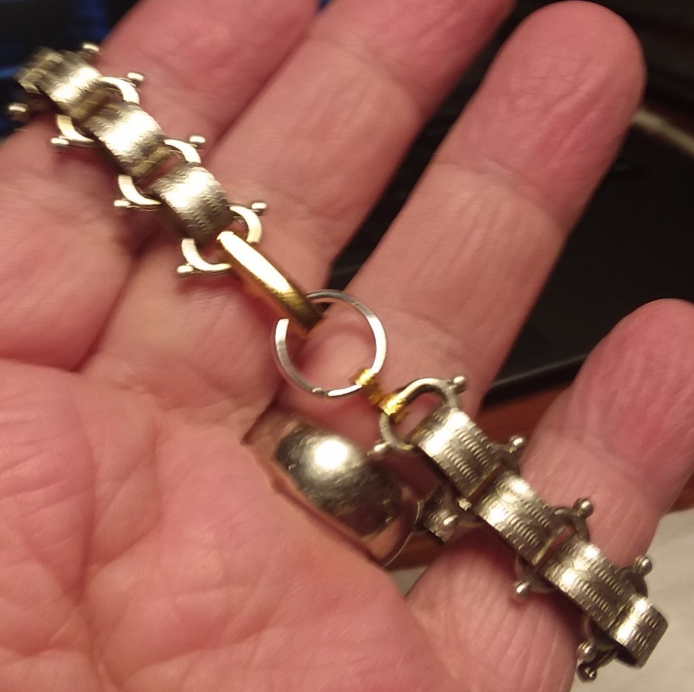 7.5″ Silver Tone Victorian Revival Bookchain Bracelet 03-01-2026
