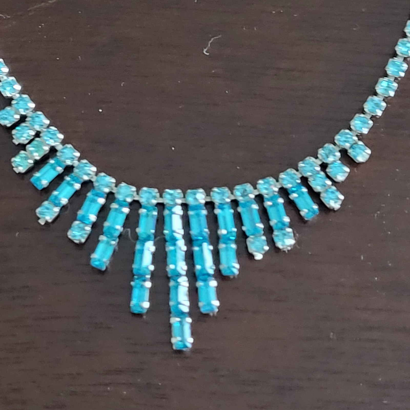 Vtg Art Nouveau Light Blue Aquamarine Teal Rhinestone Dangle Fringe Necklace 15″