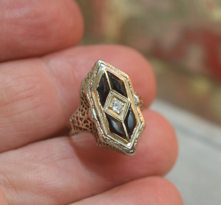 Antique Art Deco 14K White Gold Filigree Black Onyx Diamond Ring sz