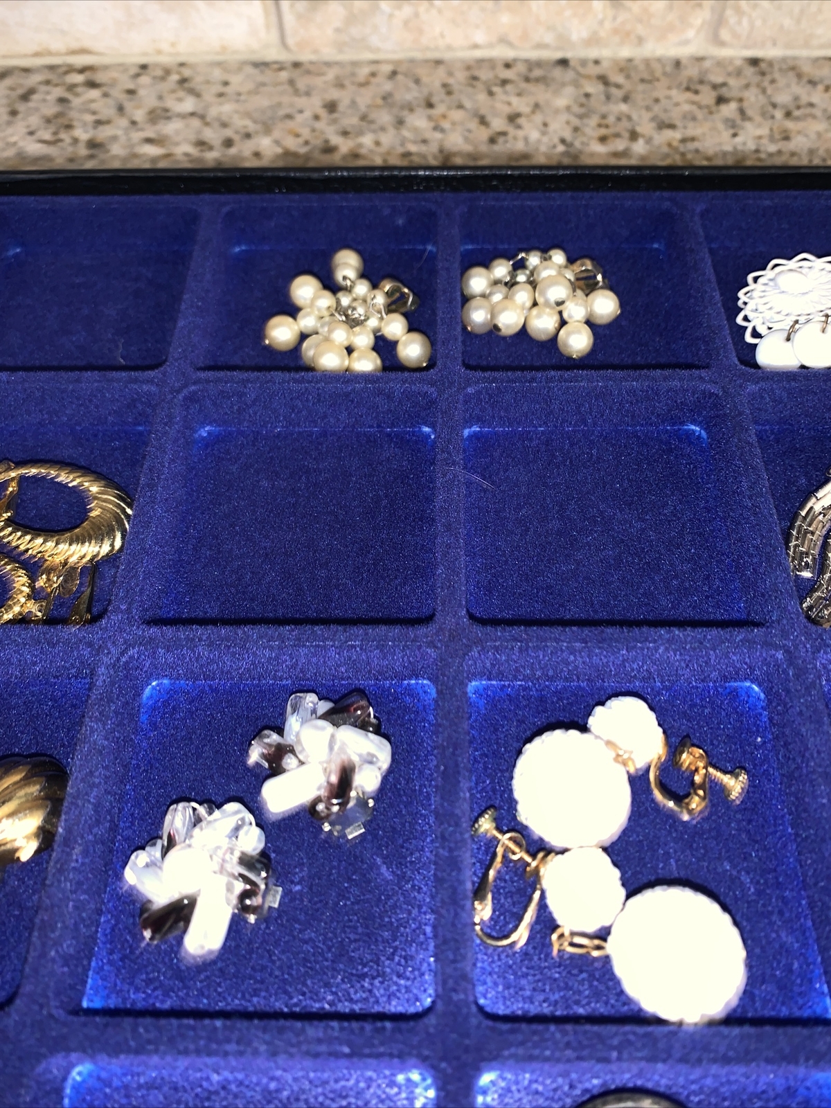 VINTAGE Estate lot CLIP ON Earrings 1950’s through 1980’s LOT OF 27 #m9