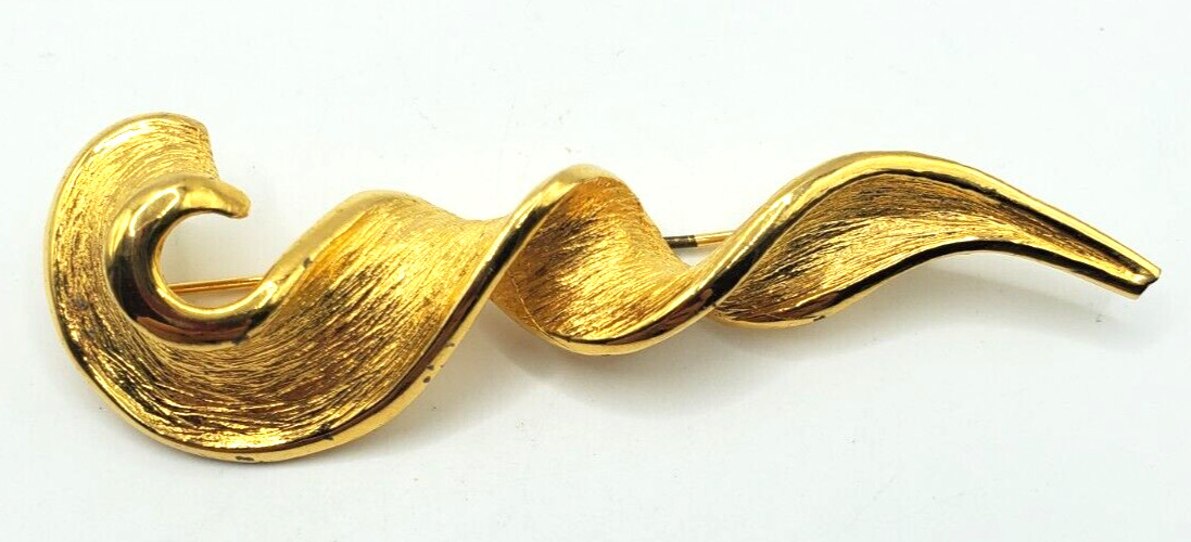 Vintage Swirl Twist Textured Ribbon Large Gold Tone Brooch Pin