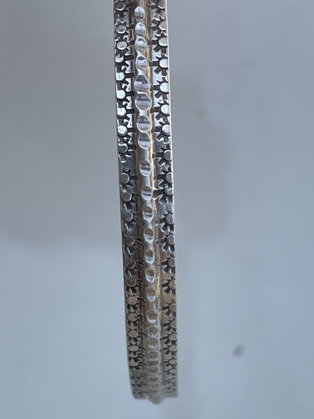 Vintage Jamaica AC 925 Sterling Silver Ribbed Bangle Bracelet 13 Grams 8″