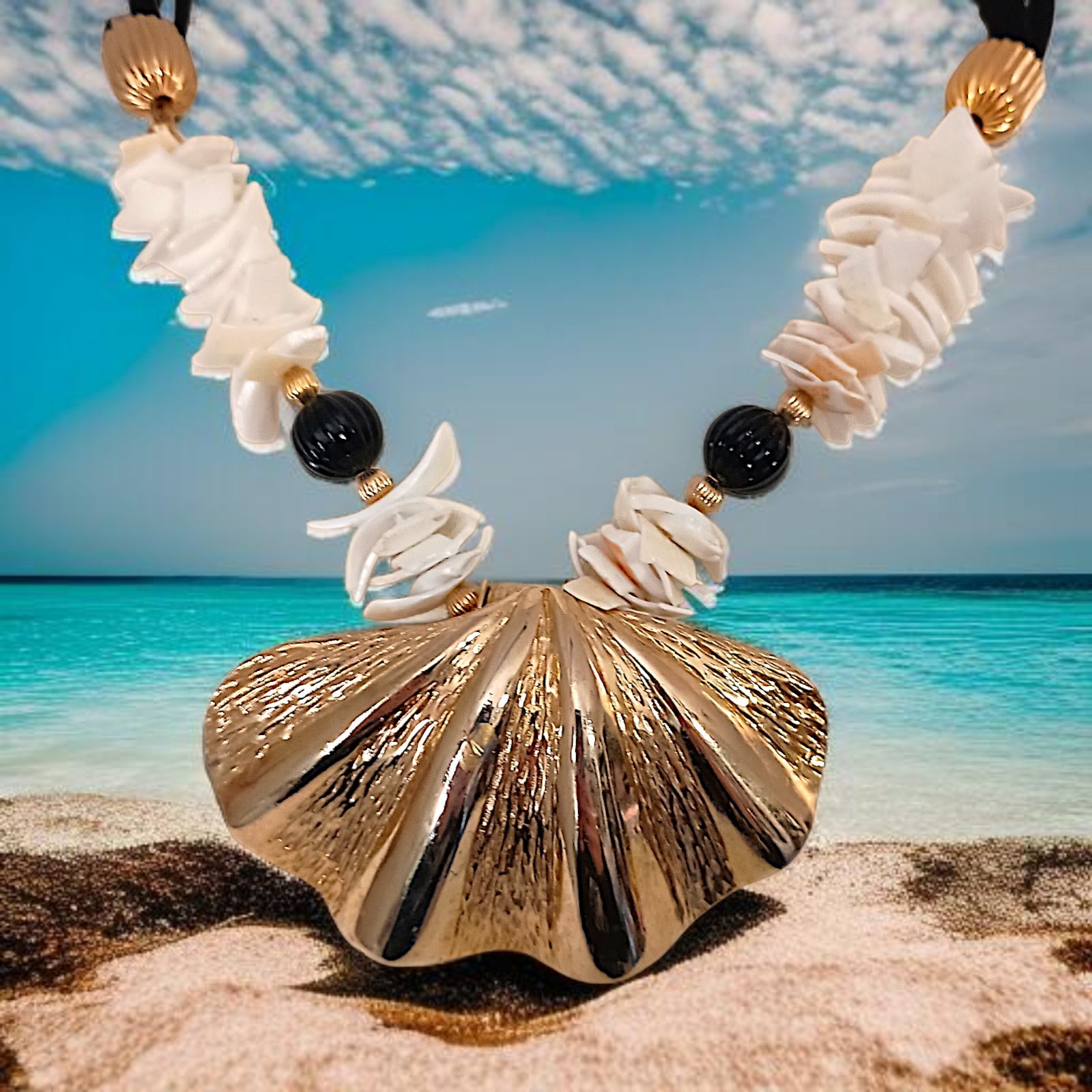 Gay Boyer Scallop Shell Necklace Vintage Corded Chunky Maximalist Coastal Beachy