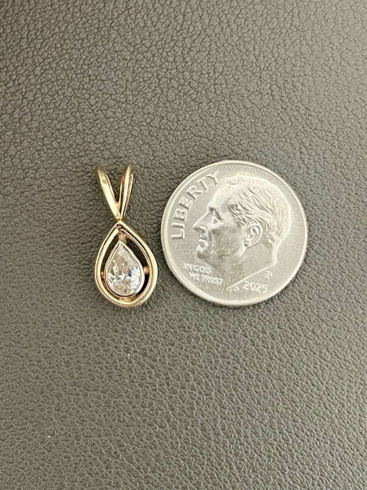 14K Yellow Gold 0.35CT Diamond Solitaire Pendant (BU150)