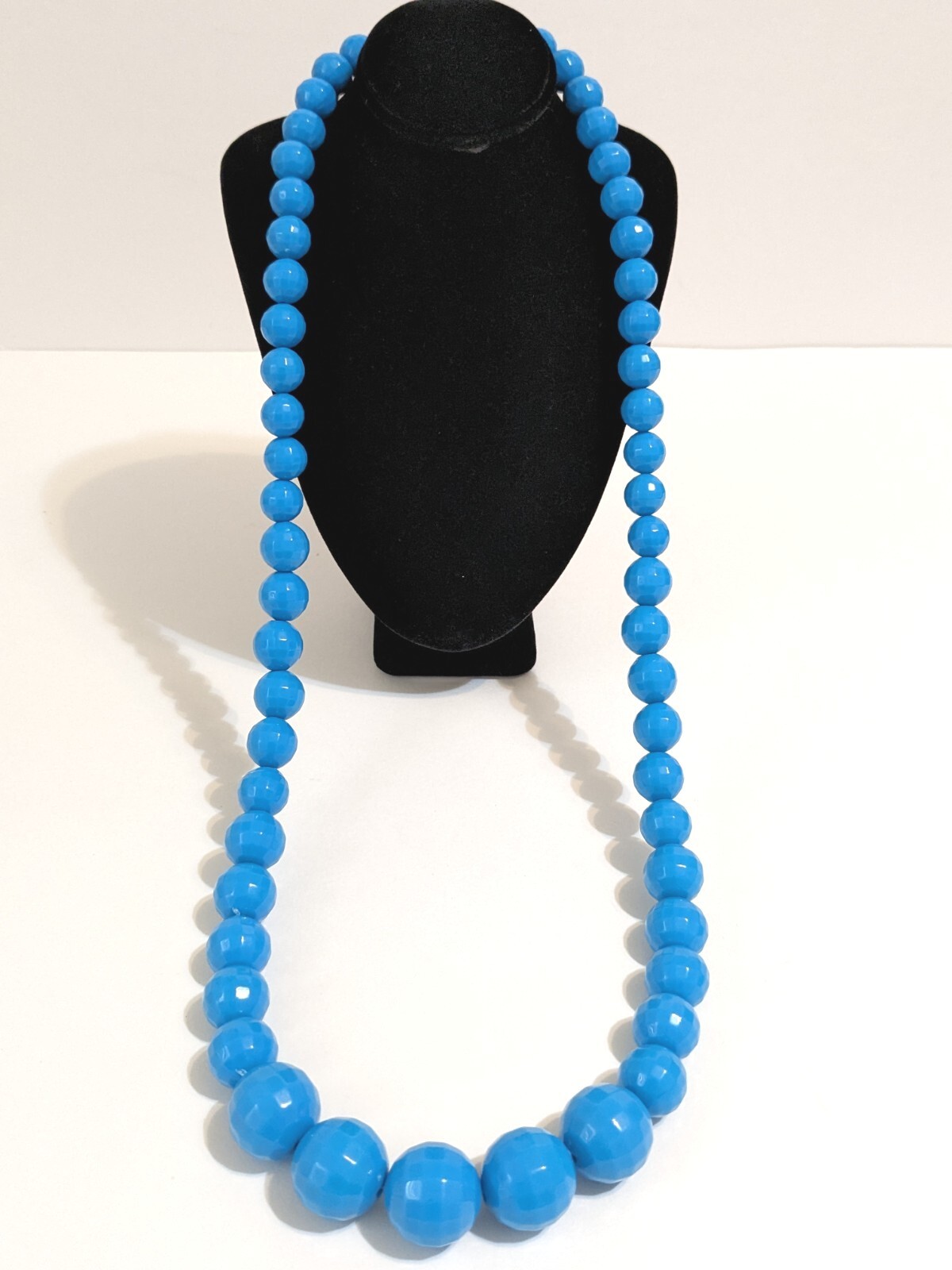 Blue Graduating Bead Faceted Acrylic Necklace. Retro Style. MCM Inspired. 28 In.