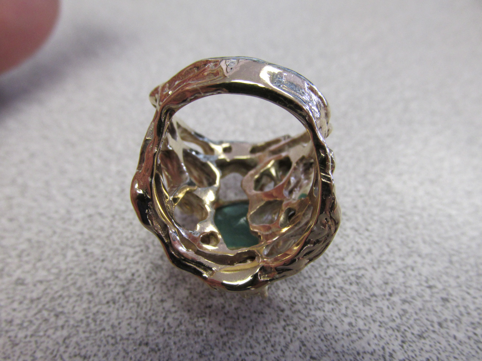Beautiful Large Emerald and Diamond Estate Ring 14k Gold size 7 Make Offer