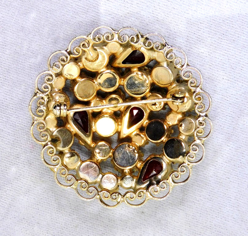 Vintage Red and Fuchsia Pink Prong Set Rhinestones Scalloped Frame Brooch Pin