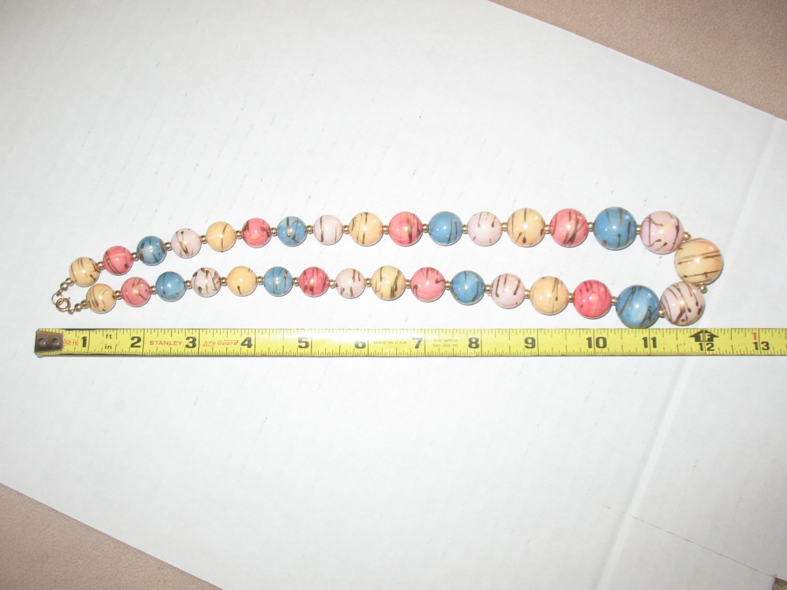 vintage 12″ COSTUME NECKLACE~ COLORFUL BALLS w/ GOLD LINES ~ NICE