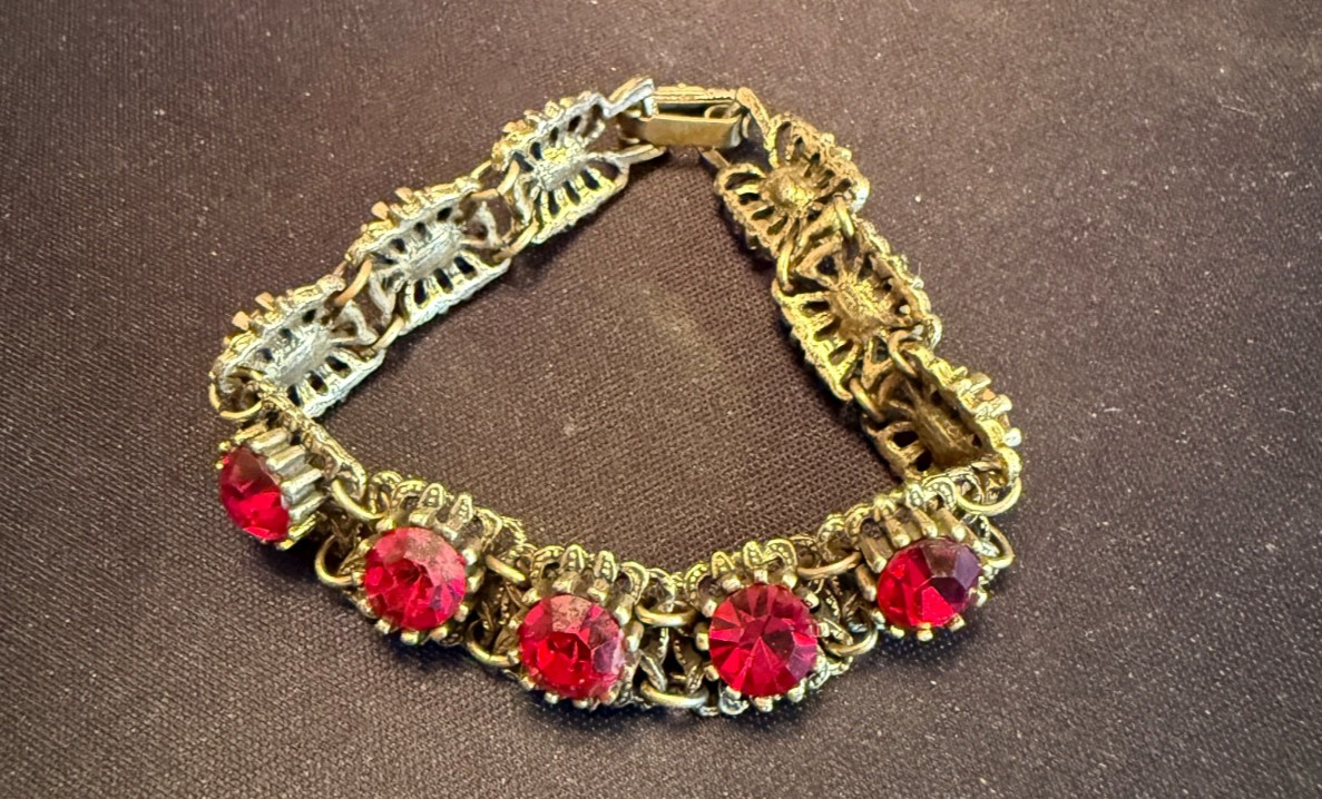 Bronze Tone Ruby Red Rhinestone Bracelet Fold Over Clasp Unsigned Size 7