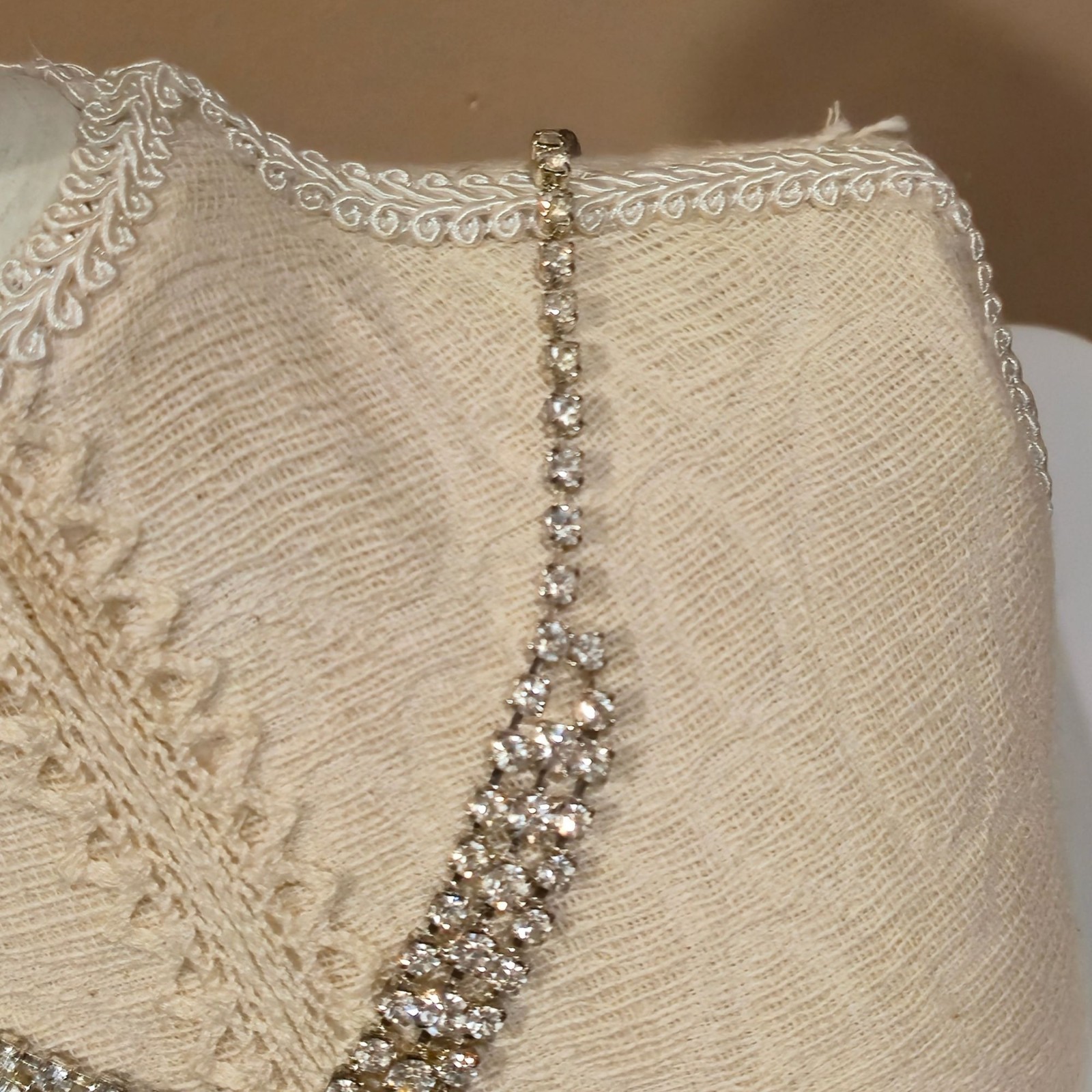 Vintage Lind Rhinestone Bib Necklace Silver Plated Bridal jewelry Glam Jewelry