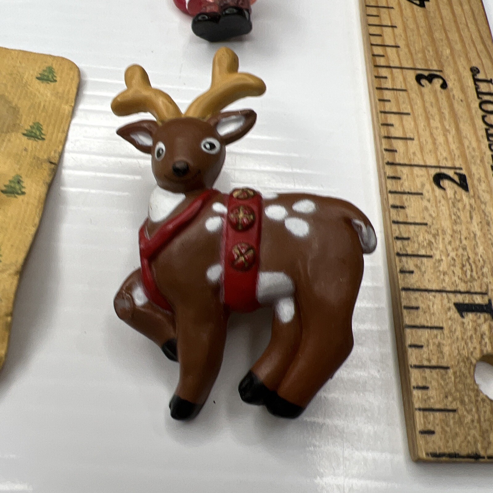 H4 Lot fun world reindeer bow Santa Wreath Christmas Vintage retro brooch pin