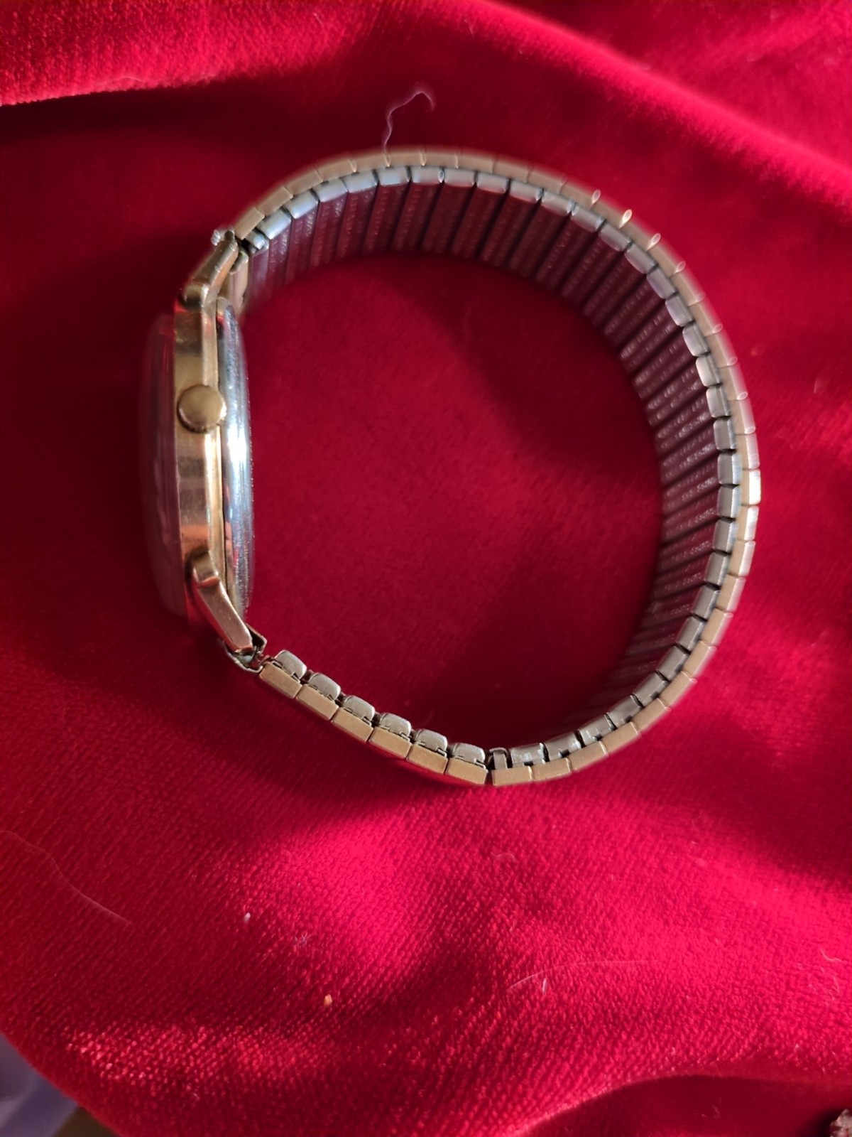 Vintage Rare Waltham 65. Self Winding Incoblac. 10 K GF Top With Red Second Hand