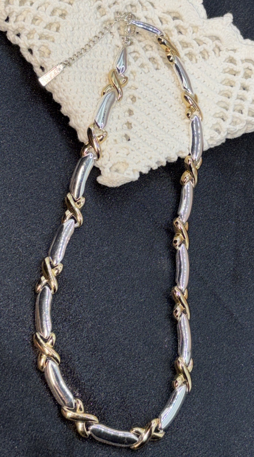 Vintage Napier Two Tone Hugs Kisses XO Link Necklace 17-18” Silver Gold Tones