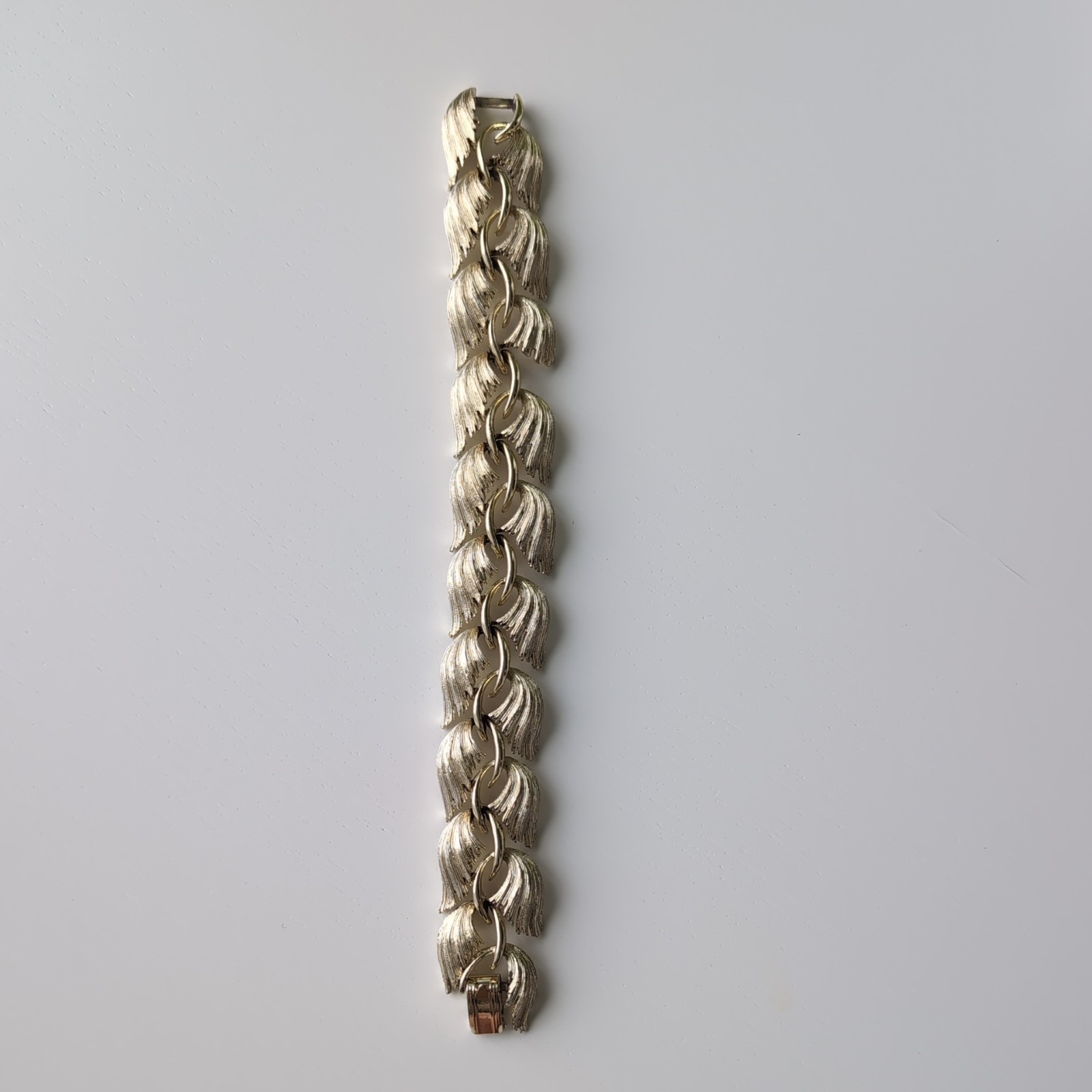 VTG MCM Lisner Gold-tone Bracelet Link Leaf Nature Botanical Retro Fashion 6.5″
