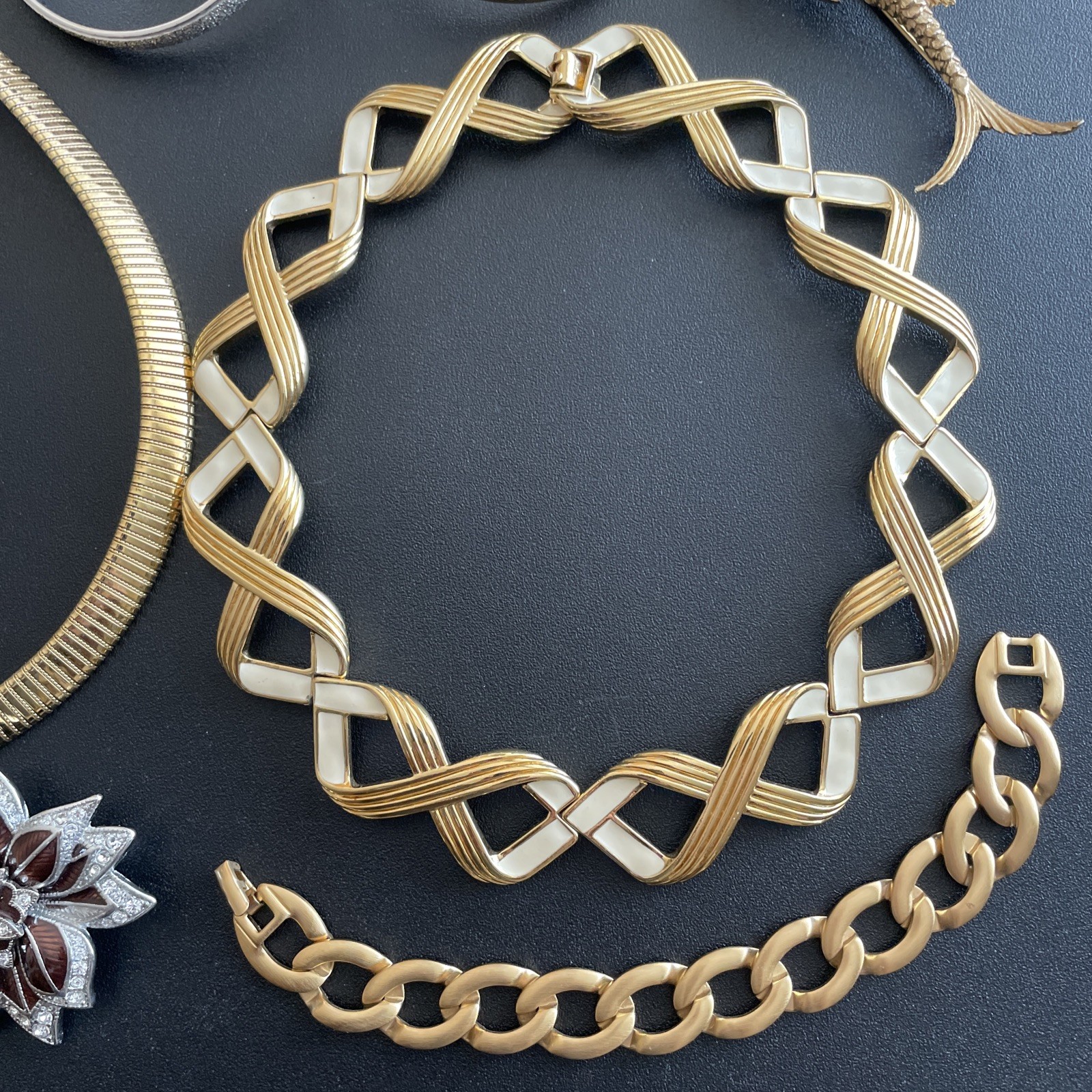 MONET Lot of 19 Pieces Gold & Silver Tone Jewelry Earrings Brooches Necklaces