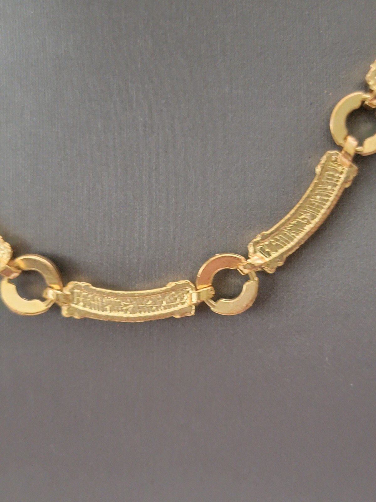Vintage Gold Tone Segmented Bar Links Rhinestone Collar Necklace 16″ L