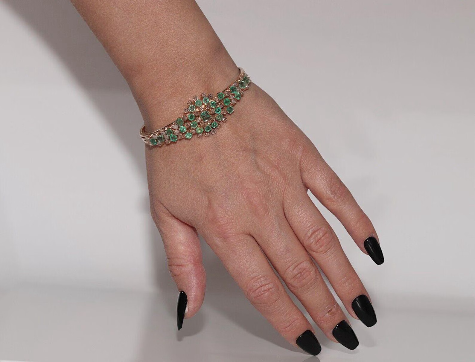 Antique Circa 1900s 14k Gold Natural Rose Cut Diamond And Emerald Bracelet