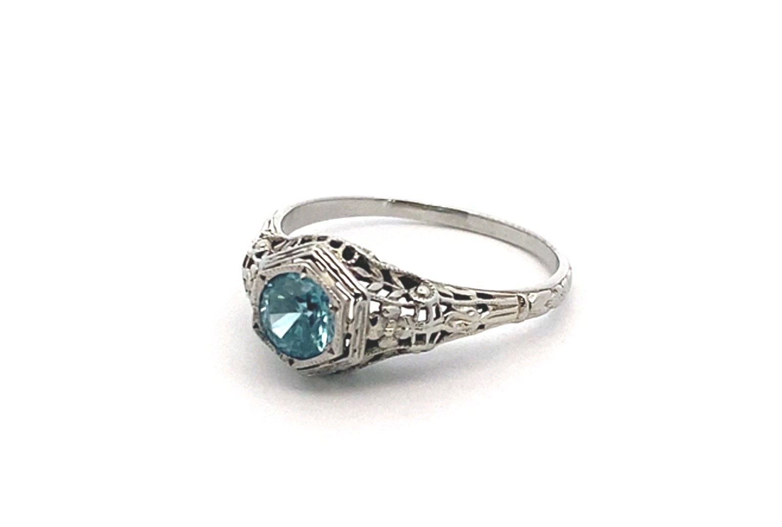 Vintage 18k White Gold Art Deco Blue Topaz Solitaire Filigree Ring Sz-9 2.8g