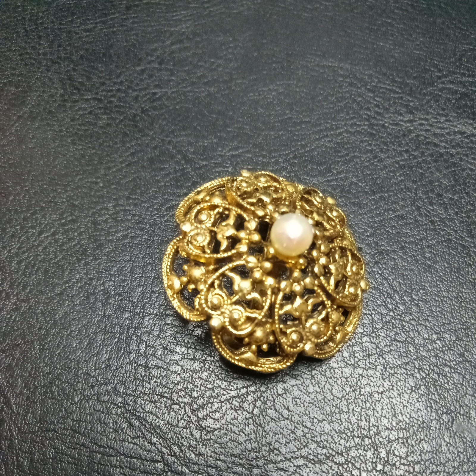 Vintage Signed TACOA Flower Pin Brooch Faux Pearl. 3417