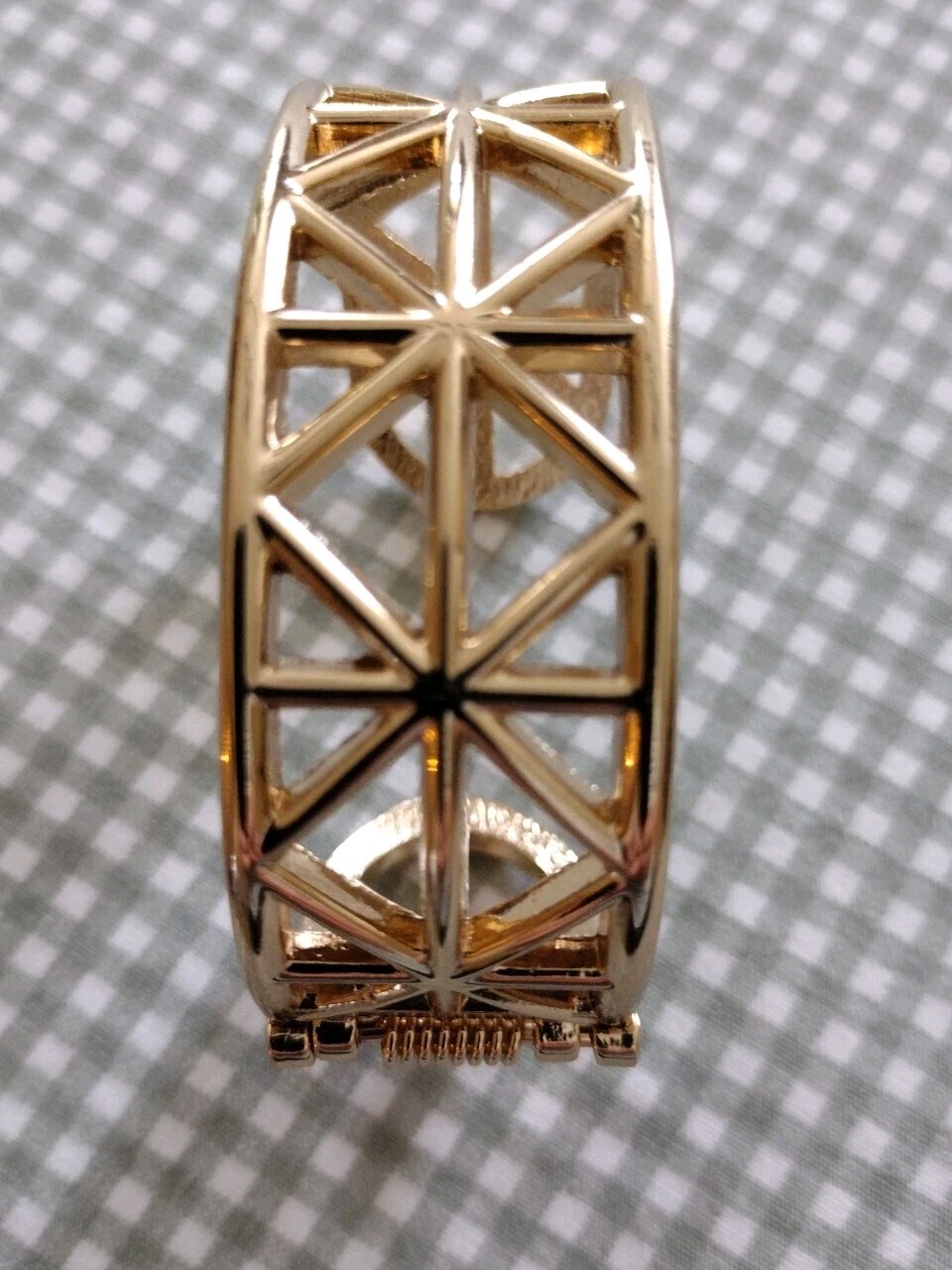 Vintage Avon Bracelet Gold Tone Cuff Hinged Open Back 1 Inch Wide X Pattern New