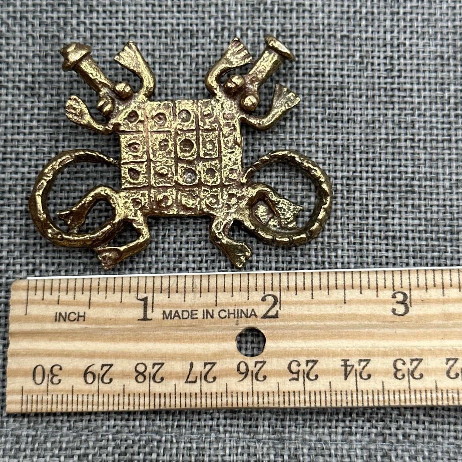 Rare vintage ALVA MUSEUM REPLICA gold tone aztec maya Alligator #89