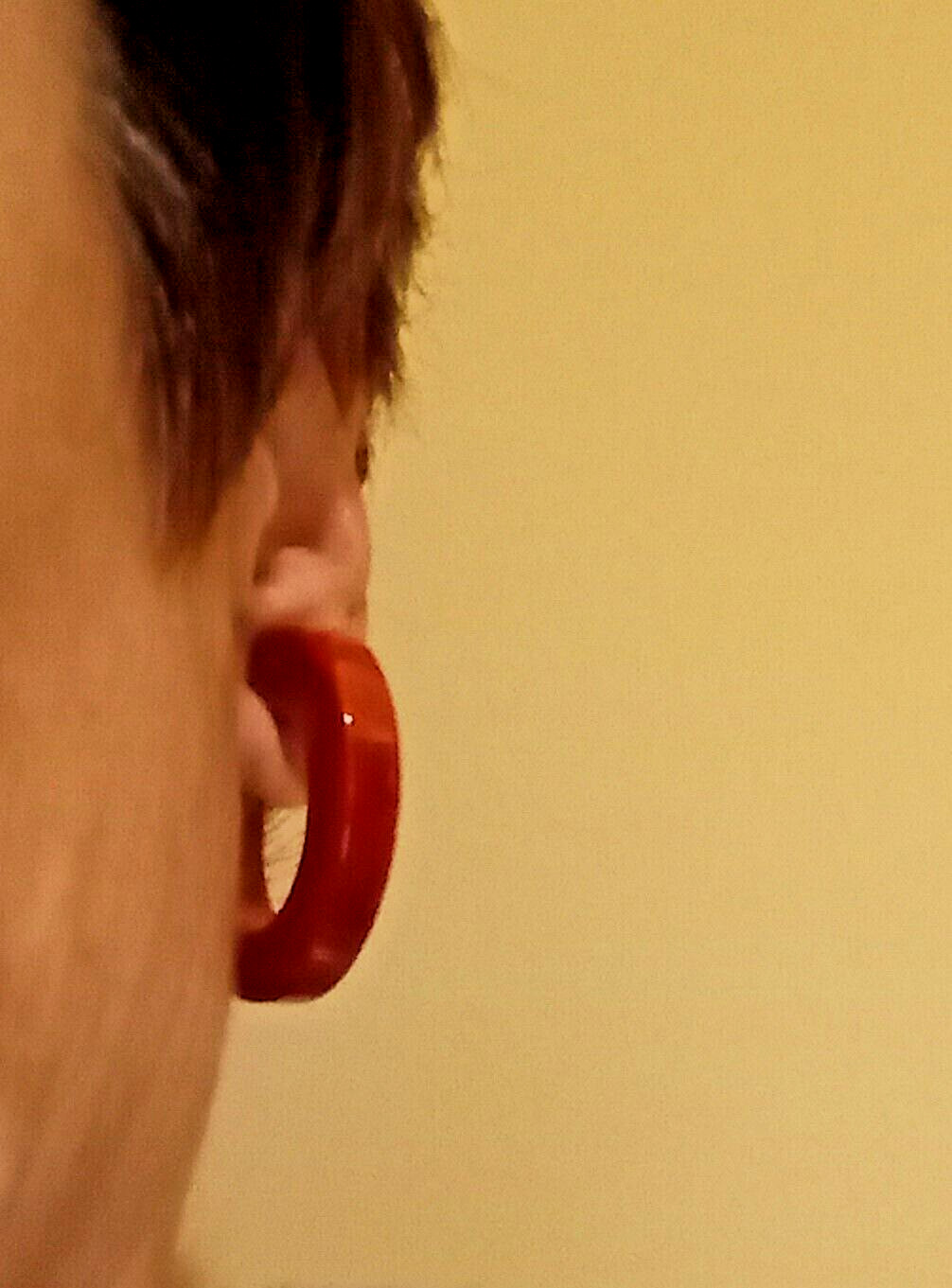 Vintage lovely bakelite hoop earrings appx. 1 1/2 ” across