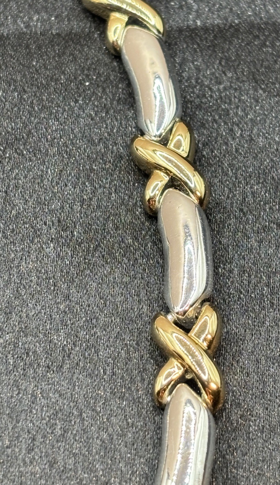 Vintage Napier Two Tone Hugs Kisses XO Link Necklace 17-18” Silver Gold Tones