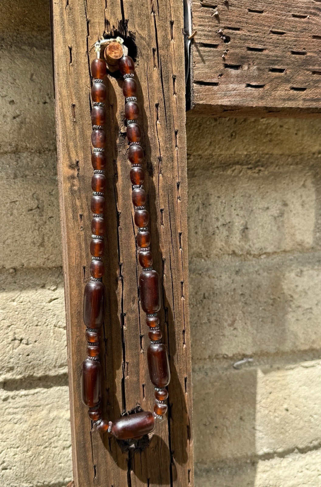 Vintage Cherry Amber Color Phenolic Resin Barrel Bead Necklace 20” 53g