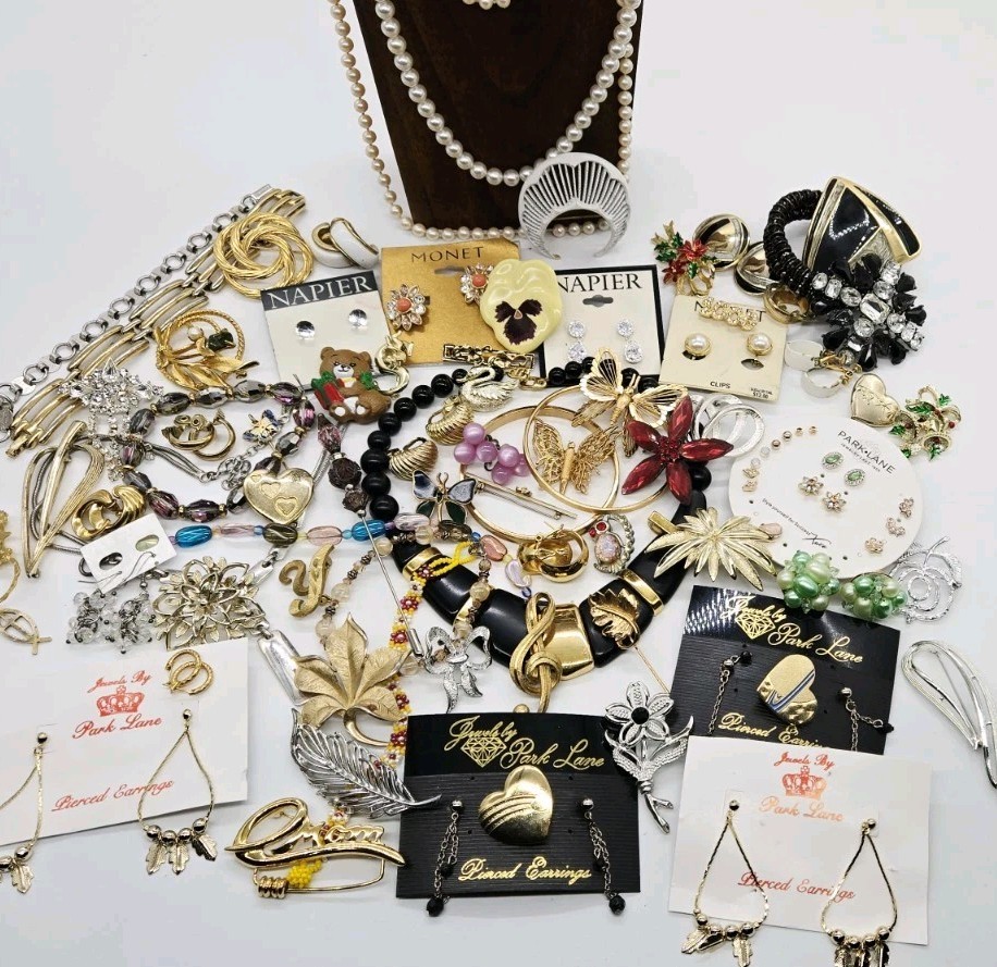 Vintage Jewelry Lot Monet Park Lane Trifari Napier Necklace Brooch Earrings 74pc