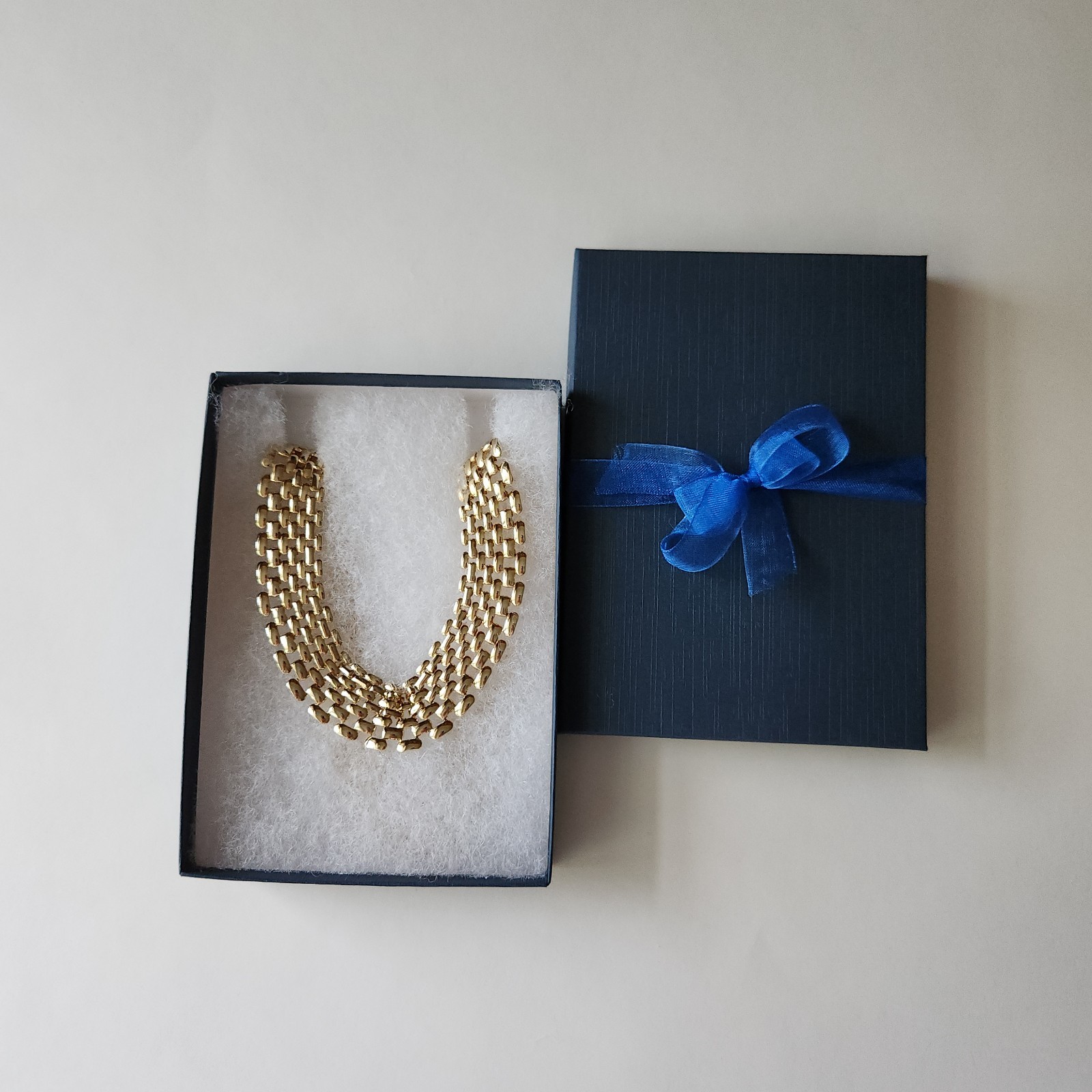 Vintage Gold Tone Mesh Link Necklace | 16″ Fluid Chain Collar